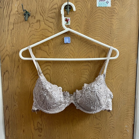 Bra - Picture 1 of 5